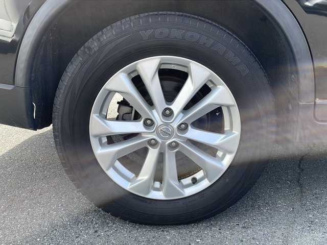 日産 エクストレイル 20X エマージェンシーブレーキ 山梨県 2016(平28)年 1.7万km ダイヤモンドブラック ４WD/純正ＳＤナビ　/全周囲カメラ　/フルセグＴＶ　/純正ビルトインＥＴＣ　/ＣＤ／ＵＳＢ／Ｂｌｕｅｔｏｏｔｈ　/運転席／助手席シートヒーター　/純正１７インチＡＷ　/ＡＢＳ　/横滑り防止装置　/レーンキープアシスト