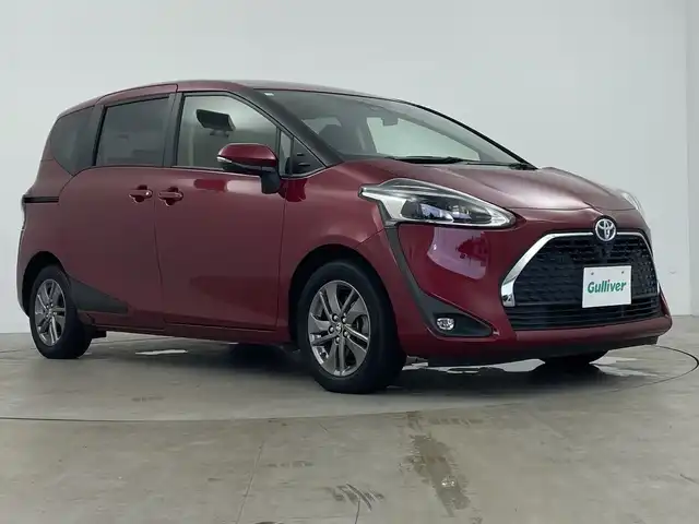 トヨタ シエンタ ハイブリッド ファンベースG セーフティED 鹿児島県 2020(令2)年 2.1万km センシュアルレッドマイカ 禁煙車/純正ナビ（NSZT-W68T）/・CD/・DVD/・フルセグTV/・Bluetooth/ビルドインETC/トヨタセーフティ/前後ドラレコ/両側パワースライドドア/全方位カメラ/AC100V/前席シートヒーター/ハンドルヒーター/クルーズコントロール/LEDヘッドライト/革調シートカバー（ｃlazzio)/前後クリアランスソナー