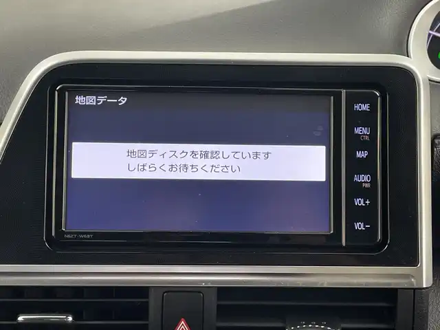 トヨタ シエンタ ハイブリッド ファンベースG セーフティED 鹿児島県 2020(令2)年 2.1万km センシュアルレッドマイカ 禁煙車/純正ナビ（NSZT-W68T）/・CD/・DVD/・フルセグTV/・Bluetooth/ビルドインETC/トヨタセーフティ/前後ドラレコ/両側パワースライドドア/全方位カメラ/AC100V/前席シートヒーター/ハンドルヒーター/クルーズコントロール/LEDヘッドライト/革調シートカバー（ｃlazzio)/前後クリアランスソナー