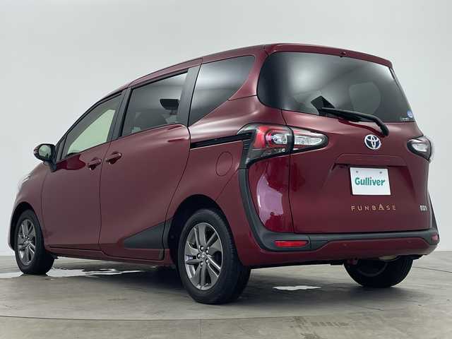 トヨタ シエンタ ハイブリッド ファンベースG セーフティED 茨城県 2020(令2)年 2.1万km センシュアルレッドマイカ 禁煙車 純正ナビ（NSZT-W68T） ビルドインETC トヨタセーフティ 前後ドラレコ 両側パワースライドドア 全方位カメラAC100V　前席シートヒーター ハンドルヒーター クルーズコントロール LEDヘッドライト 革調シートカバー（ｃlazzio) 前後クリアランスソナー