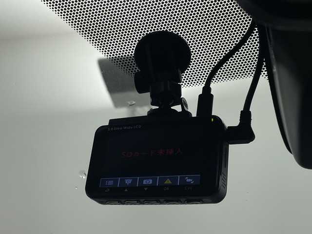 トヨタ シエンタ ハイブリッド ファンベースG セーフティED 茨城県 2020(令2)年 2.1万km センシュアルレッドマイカ 禁煙車 純正ナビ（NSZT-W68T） ビルドインETC トヨタセーフティ 前後ドラレコ 両側パワースライドドア 全方位カメラAC100V　前席シートヒーター ハンドルヒーター クルーズコントロール LEDヘッドライト 革調シートカバー（ｃlazzio) 前後クリアランスソナー