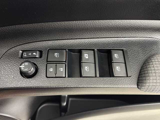 トヨタ シエンタ ハイブリッド ファンベースG セーフティED 茨城県 2020(令2)年 2.1万km センシュアルレッドマイカ 禁煙車 純正ナビ（NSZT-W68T） ビルドインETC トヨタセーフティ 前後ドラレコ 両側パワースライドドア 全方位カメラAC100V　前席シートヒーター ハンドルヒーター クルーズコントロール LEDヘッドライト 革調シートカバー（ｃlazzio) 前後クリアランスソナー