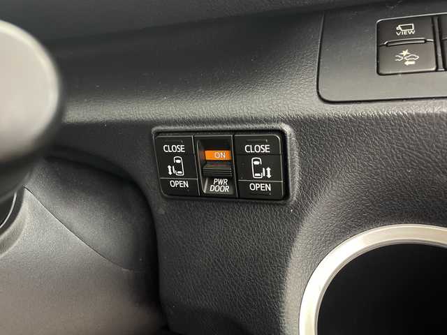 トヨタ シエンタ ハイブリッド ファンベースG セーフティED 茨城県 2020(令2)年 2.1万km センシュアルレッドマイカ 禁煙車 純正ナビ（NSZT-W68T） ビルドインETC トヨタセーフティ 前後ドラレコ 両側パワースライドドア 全方位カメラAC100V　前席シートヒーター ハンドルヒーター クルーズコントロール LEDヘッドライト 革調シートカバー（ｃlazzio) 前後クリアランスソナー