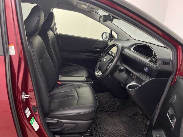 トヨタ シエンタ ハイブリッド ファンベースG セーフティED 茨城県 2020(令2)年 2.1万km センシュアルレッドマイカ 禁煙車 純正ナビ（NSZT-W68T） ビルドインETC トヨタセーフティ 前後ドラレコ 両側パワースライドドア 全方位カメラAC100V　前席シートヒーター ハンドルヒーター クルーズコントロール LEDヘッドライト 革調シートカバー（ｃlazzio) 前後クリアランスソナー