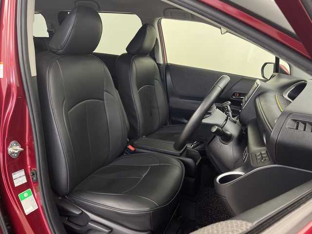 トヨタ シエンタ ハイブリッド ファンベースG セーフティED 茨城県 2020(令2)年 2.1万km センシュアルレッドマイカ 禁煙車 純正ナビ（NSZT-W68T） ビルドインETC トヨタセーフティ 前後ドラレコ 両側パワースライドドア 全方位カメラAC100V　前席シートヒーター ハンドルヒーター クルーズコントロール LEDヘッドライト 革調シートカバー（ｃlazzio) 前後クリアランスソナー