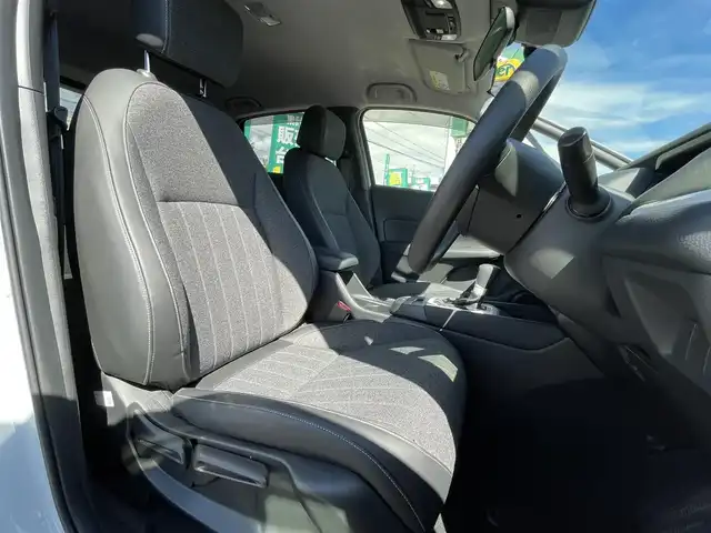 ホンダ フィット ホーム 長野県 2022(令4)年 1.6万km プレミアムサンライトホワイトパール ワンオーナー/純正ナビ/・Bluetooth/TV/CD/DVD/フロントカメラ/バックカメラ/純正ETC/クルーズコントロール追走あり/純正ドライブレコーダー前後/ハーフレザーシート/純正フロアマット/社外15インチAW/LEDオートライト/純正ドアバイザー/スペアキー1本/取り扱い説明書/保証書