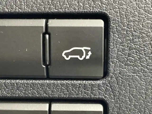 レクサス ＮＸ 300 Iパッケージ 群馬県 2018(平30)年 6.5万km ソニッククォーツ 純正メーカーナビ/パノラミックモニター/レーダークルーズコントロール/ステアリングスイッチ/パワーバックドア/合皮シート/シートヒーター/LEDオートライト/ETC2.0/前後クリアランスソナー/メモリーシート/パワーシート/純正フロアマット/純正ドアバイザー/アイドリングストップ/スマートキー/全方位カメラ/フルセグテレビ/純正アルミホイール/衝突被害軽減システム
