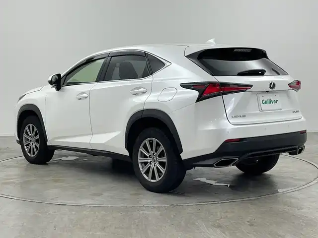 レクサス ＮＸ 300 Iパッケージ 群馬県 2018(平30)年 6.5万km ソニッククォーツ 純正メーカーナビ/パノラミックモニター/レーダークルーズコントロール/ステアリングスイッチ/パワーバックドア/合皮シート/シートヒーター/LEDオートライト/ETC2.0/前後クリアランスソナー/メモリーシート/パワーシート/純正フロアマット/純正ドアバイザー/アイドリングストップ/スマートキー/全方位カメラ/フルセグテレビ/純正アルミホイール/衝突被害軽減システム