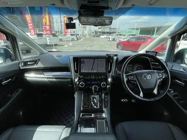 トヨタ アルファード S Cパッケージ 千葉県 2020(令2)年 7.4万km ホワイトパールクリスタルシャイン モデリスタエアロ(F/S/R)/モデリスタシグネチャーイルミブレード/サンルーフ/黒レザーシート/JBLプレミアムサウンドシステム/純正ディスプレイオーディオ/・ナビ/CD/DVD/MSV/Bluetooth/フルセグ/純正リアエンターテイメントシステム/パノラミックビューカメラ/両後パワースライドドア/パワーバックドア/デジタルインナーミラー/前席パワーシート/前席シートヒーター/前席シートベンチレーション/スマートキー/ステアリングヒーター/トヨタセーフティーセンス/・プリクラッシュセーフティー/・レーンキープアシスト/・パーキングサポートブレーキ/・ロードサインアシスト/・リヤクロストラフィックアラート/・ブラインドスポットモニター/・オートマチックハイビーム/・アダプティブクルーズコントロール/パーキングアシスト/前後コーナーセンサー/ウッドコンビステアリング/三眼LEDヘッドライト/社外20インチアルミホイール/社外前後ドライブレコーダー【ZDR-025】/ビルトインETC2.0/サイド＆カーテンエアバッグ