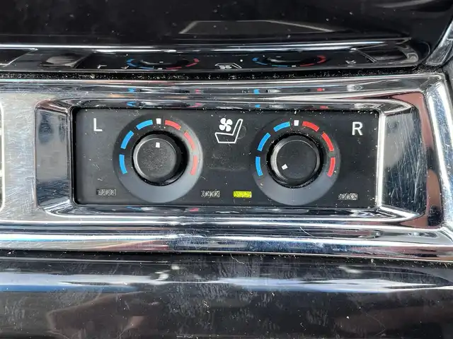 トヨタ アルファード S Cパッケージ 千葉県 2020(令2)年 7.4万km ホワイトパールクリスタルシャイン モデリスタエアロ(F/S/R)/モデリスタシグネチャーイルミブレード/サンルーフ/黒レザーシート/JBLプレミアムサウンドシステム/純正ディスプレイオーディオ/・ナビ/CD/DVD/MSV/Bluetooth/フルセグ/純正リアエンターテイメントシステム/パノラミックビューカメラ/両後パワースライドドア/パワーバックドア/デジタルインナーミラー/前席パワーシート/前席シートヒーター/前席シートベンチレーション/スマートキー/ステアリングヒーター/トヨタセーフティーセンス/・プリクラッシュセーフティー/・レーンキープアシスト/・パーキングサポートブレーキ/・ロードサインアシスト/・リヤクロストラフィックアラート/・ブラインドスポットモニター/・オートマチックハイビーム/・アダプティブクルーズコントロール/パーキングアシスト/前後コーナーセンサー/ウッドコンビステアリング/三眼LEDヘッドライト/社外20インチアルミホイール/社外前後ドライブレコーダー【ZDR-025】/ビルトインETC2.0/サイド＆カーテンエアバッグ