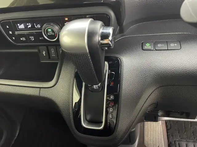 ホンダ Ｎ ＢＯＸ カスタム G L ホンダセンシング 鹿児島県 2018(平30)年 5.4万km ルナシルバーM 純正8インチナビ/（FM/AM/Bluetooth/CD/DVD/TV/USB）/ホンダセンシング/ETC/ACC/両側パワースライドドア/純正14インチAW/純正フロアマット/オートライト/ドライブレコーダー/スマートキー/バックカメラ/LEDヘッドライト