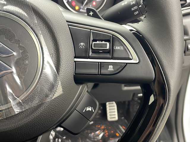 スズキ フロンクス 秋田県 2024(令6)年 0.1千km パールⅡ 4WD/純正メモリナビ　/Bluetooth/AM/FM/AppleCarPlay/AndroidAuto/全方位カメラ　/デュアルセンサーブレーキサポートII　/レーダークルーズコントロール　/パドルシフト　/レーンキープアシスト/横滑り防止装置/アイドリングストップ/ヘッドアップディスプレイ/前席シートヒーター　/LEDヘッドライト　/フォグランプ/USBポート　/スペアキー/電動パーキング/オートホールド/ヒルディセントコントロール/ダウンヒルアシスト/ステアリングスイッチ/純正アルミホイール