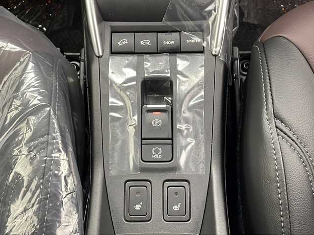 スズキ フロンクス 秋田県 2024(令6)年 0.1千km パールⅡ 4WD/純正メモリナビ　/Bluetooth/AM/FM/AppleCarPlay/AndroidAuto/全方位カメラ　/デュアルセンサーブレーキサポートII　/レーダークルーズコントロール　/パドルシフト　/レーンキープアシスト/横滑り防止装置/アイドリングストップ/ヘッドアップディスプレイ/前席シートヒーター　/LEDヘッドライト　/フォグランプ/USBポート　/スペアキー/電動パーキング/オートホールド/ヒルディセントコントロール/ダウンヒルアシスト/ステアリングスイッチ/純正アルミホイール