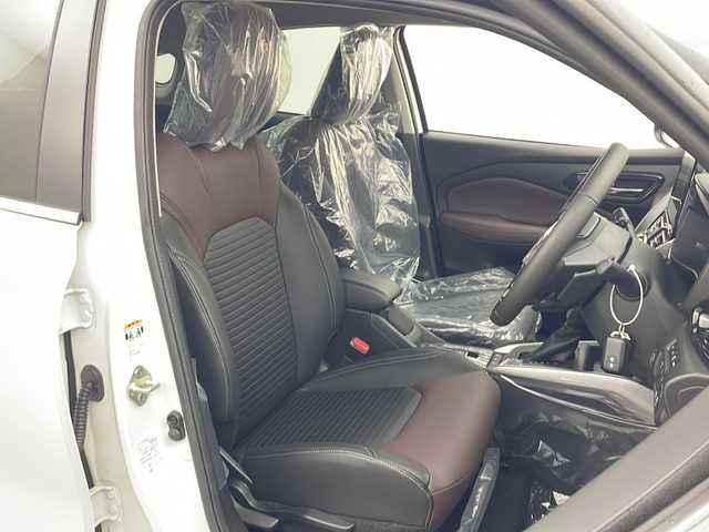 スズキ フロンクス 秋田県 2024(令6)年 0.1千km パールⅡ 4WD/純正メモリナビ　/Bluetooth/AM/FM/AppleCarPlay/AndroidAuto/全方位カメラ　/デュアルセンサーブレーキサポートII　/レーダークルーズコントロール　/パドルシフト　/レーンキープアシスト/横滑り防止装置/アイドリングストップ/ヘッドアップディスプレイ/前席シートヒーター　/LEDヘッドライト　/フォグランプ/USBポート　/スペアキー/電動パーキング/オートホールド/ヒルディセントコントロール/ダウンヒルアシスト/ステアリングスイッチ/純正アルミホイール