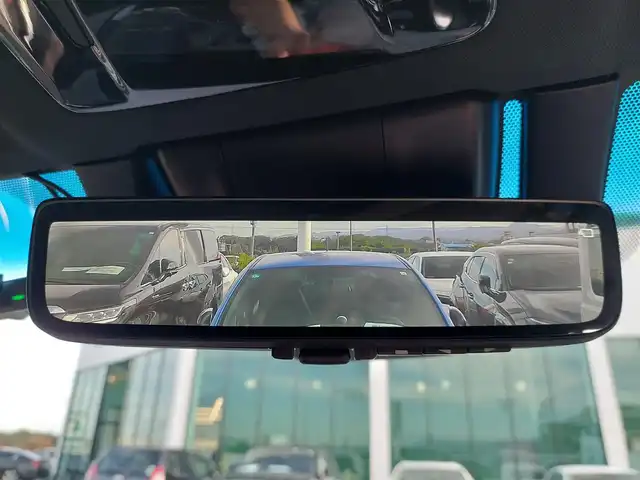 トヨタ ハリアー ハイブリッド Z 東京都 2020(令2)年 2.5万km プレシャスブラックパール メーカーオプション12.3インチナビ/(フルセグTV/Bluetooth/Miracast/AM/FM)/JBLサウンド/アラウンドビューモニター/ヘッドアップディスプレイ/トヨタセーフティセンス/レーンキープコントロール/ブラインドスポットモニター/パーキングサポートブレーキ/ロードサインアシスト/コーナーセンサー/リヤクロストラフィックアラート/パワーバックドア/D席パワーシート/前席シートヒーター/オートマチックハイビーム/ビルトインETC2.0/前後ドライブレコーダー