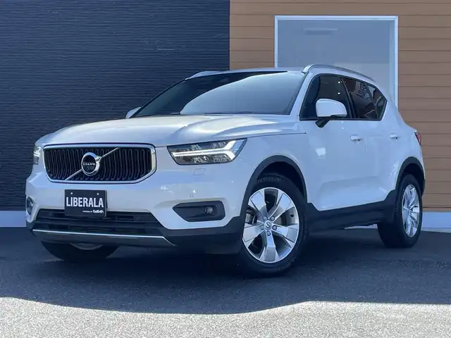 ボルボ ＸＣ４０ T4 モメンタム 栃木県 2019(令1)年 2.9万km 白 インテリセーフ/ナビ/フルセグTV/全方位カメラ/ETC/D席パワーシート/ハーフレザー/ACC/レーンキープアシスト/ブラインドスポット/クロストラフィックアラート/クリアランスソナー/Applecarplay/androidAuto/LEDヘッドライト/オートハイビーム