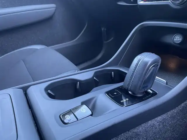 ボルボ ＸＣ４０ T4 モメンタム 栃木県 2019(令1)年 2.9万km 白 インテリセーフ/ナビ/フルセグTV/全方位カメラ/ETC/D席パワーシート/ハーフレザー/ACC/レーンキープアシスト/ブラインドスポット/クロストラフィックアラート/クリアランスソナー/Applecarplay/androidAuto/LEDヘッドライト/オートハイビーム