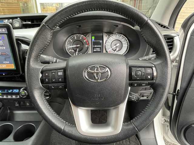 トヨタ ハイラックス Z 福島県 2021(令3)年 3.9万km スーパーホワイトⅡ 衝突被害軽減ブレーキ/レーンキープアシスト/レーダークルーズコントロール/リヤデフロック/LEDヘッドライト/オートライト/純正アルミホイール/純正フロアマット/アルパインナビ（CD・DVD・BT・TV）/バックカメラ/ハードトノカバー