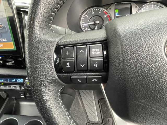 トヨタ ハイラックス Z 福島県 2021(令3)年 3.9万km スーパーホワイトⅡ 衝突被害軽減ブレーキ/レーンキープアシスト/レーダークルーズコントロール/リヤデフロック/LEDヘッドライト/オートライト/純正アルミホイール/純正フロアマット/アルパインナビ（CD・DVD・BT・TV）/バックカメラ/ハードトノカバー