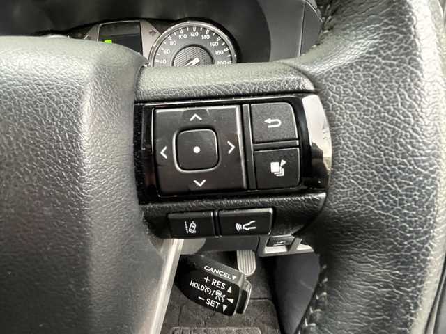 トヨタ ハイラックス Z 福島県 2021(令3)年 3.9万km スーパーホワイトⅡ 衝突被害軽減ブレーキ/レーンキープアシスト/レーダークルーズコントロール/リヤデフロック/LEDヘッドライト/オートライト/純正アルミホイール/純正フロアマット/アルパインナビ（CD・DVD・BT・TV）/バックカメラ/ハードトノカバー