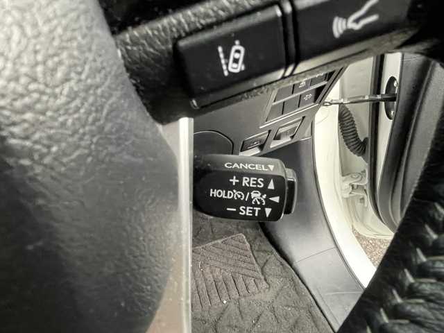 トヨタ ハイラックス Z 福島県 2021(令3)年 3.9万km スーパーホワイトⅡ 衝突被害軽減ブレーキ/レーンキープアシスト/レーダークルーズコントロール/リヤデフロック/LEDヘッドライト/オートライト/純正アルミホイール/純正フロアマット/アルパインナビ（CD・DVD・BT・TV）/バックカメラ/ハードトノカバー