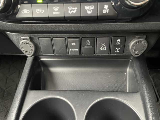 トヨタ ハイラックス Z 福島県 2021(令3)年 3.9万km スーパーホワイトⅡ 衝突被害軽減ブレーキ/レーンキープアシスト/レーダークルーズコントロール/リヤデフロック/LEDヘッドライト/オートライト/純正アルミホイール/純正フロアマット/アルパインナビ（CD・DVD・BT・TV）/バックカメラ/ハードトノカバー