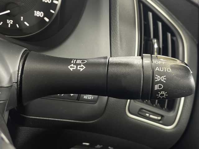 日産 スカイライン ハイブリッド GT タイプP 神奈川県 2020(令2)年 6.7万km スーパーブラック 純正HDDツインディスプレイナビ(8インチワイド＆7インチワイド）/プロパイロット2.0/アラウンドビューモニター/LEDヘッドライト/シートヒーター/ETC2.0/ドライブレコーダー/スマートキー/追従式クルーズコントロール/純正18インチAW/スマートキー/衝突被害軽減システム/車線逸脱警報/レザーシート/横滑り防止装置/ヘッドアップディスプレイ/アイドリングストップ/オートライト/ウィンカーミラー/電動格納ミラー/プッシュスタート/フロアマット/取扱説明書/保証書