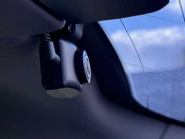 ＢＭＷ ５２３ｉ イノベーター 愛知県 2014(平26)年 10.6万km サファイアブラックP /禁煙車//純正ナビ//地デジTV//AM・FM・CD・DVD・Bluetooth//バックカメラ//ETC//ドライブレコーダー//プッシュスタート//クルーズコントロール//コーナーセンサー//クリアランスソナー//ブレーキアシスト//パワーシート//ヒートシーター//盗難防止システム//ステアリングチルト機構//本革巻きステア//横滑り防止システム//オートマチックホールド//保証書//取扱説明書//記録簿