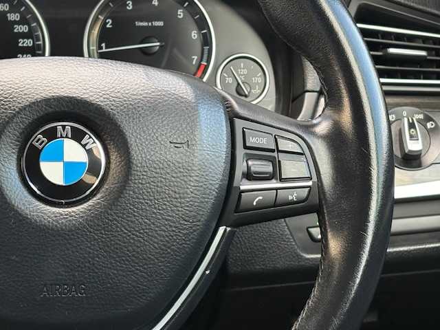 ＢＭＷ ５２３ｉ イノベーター 愛知県 2014(平26)年 10.6万km サファイアブラックP /禁煙車//純正ナビ//地デジTV//AM・FM・CD・DVD・Bluetooth//バックカメラ//ETC//ドライブレコーダー//プッシュスタート//クルーズコントロール//コーナーセンサー//クリアランスソナー//ブレーキアシスト//パワーシート//ヒートシーター//盗難防止システム//ステアリングチルト機構//本革巻きステア//横滑り防止システム//オートマチックホールド//保証書//取扱説明書//記録簿