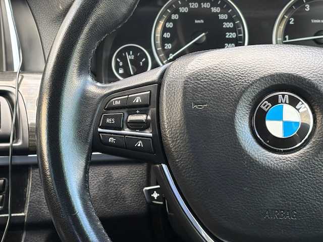 ＢＭＷ ５２３ｉ イノベーター 愛知県 2014(平26)年 10.6万km サファイアブラックP /禁煙車//純正ナビ//地デジTV//AM・FM・CD・DVD・Bluetooth//バックカメラ//ETC//ドライブレコーダー//プッシュスタート//クルーズコントロール//コーナーセンサー//クリアランスソナー//ブレーキアシスト//パワーシート//ヒートシーター//盗難防止システム//ステアリングチルト機構//本革巻きステア//横滑り防止システム//オートマチックホールド//保証書//取扱説明書//記録簿