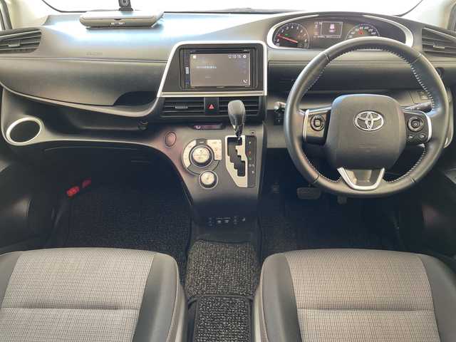 トヨタ シエンタ G セーフティエディション 埼玉県 2020(令2)年 1.1万km ホワイトパールクリスタルシャイン トヨタセーフティセンス/ディスプレイオーディオ/　　CD/DVD/BT/USB/全方位カメラ/両側パワースライドドア/シートヒーター/ステアリングヒーター/コーナーセンサー/スマートキー