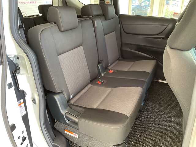 トヨタ シエンタ G セーフティエディション 埼玉県 2020(令2)年 1.1万km ホワイトパールクリスタルシャイン トヨタセーフティセンス/ディスプレイオーディオ/　　CD/DVD/BT/USB/全方位カメラ/両側パワースライドドア/シートヒーター/ステアリングヒーター/コーナーセンサー/スマートキー