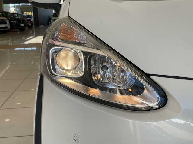 トヨタ シエンタ G セーフティエディション 埼玉県 2020(令2)年 1.1万km ホワイトパールクリスタルシャイン トヨタセーフティセンス/ディスプレイオーディオ/　　CD/DVD/BT/USB/全方位カメラ/両側パワースライドドア/シートヒーター/ステアリングヒーター/コーナーセンサー/スマートキー