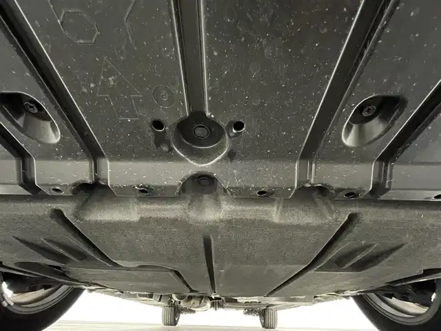 トヨタ ヴォクシー ハイブリッド S－Z 福島県 2024(令6)年 2.7万km ホワイトパールクリスタルシャイン セーフティセンス　/・プリクラッシュセーフティ　/・レーンディパーチャーアラート　/・レーントレーシングアシスト/・アダプティブハイビームシステム/・レーダークルーズコントロール　/・ロードサインアシスト/・ドライバー異常時対応システム/・プロアクティブドライビングアシスト/純正ナビゲーション/・Bluetooth/TV/CD/DVD/USB AM・FM/HDMI/applecarplay/androidauto/・バックカメラ/・ETC/ドライブレコーダー/両側パワースライドドア/革巻きステアリング/・ステアリングスイッチ/ハーフレザーシート/・シートヒーター/純正フロアマット/プッシュスタート/・スマートキー/ドアバイザー/電装格納ウィンカーミラー/電子パーキング/・オートホールド