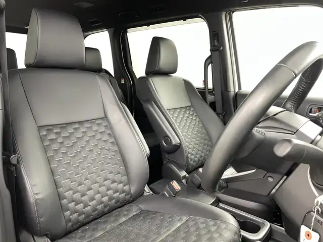 トヨタ ヴォクシー ハイブリッド S－Z 福島県 2024(令6)年 2.7万km ホワイトパールクリスタルシャイン セーフティセンス　/・プリクラッシュセーフティ　/・レーンディパーチャーアラート　/・レーントレーシングアシスト/・アダプティブハイビームシステム/・レーダークルーズコントロール　/・ロードサインアシスト/・ドライバー異常時対応システム/・プロアクティブドライビングアシスト/純正ナビゲーション/・Bluetooth/TV/CD/DVD/USB AM・FM/HDMI/applecarplay/androidauto/・バックカメラ/・ETC/ドライブレコーダー/両側パワースライドドア/革巻きステアリング/・ステアリングスイッチ/ハーフレザーシート/・シートヒーター/純正フロアマット/プッシュスタート/・スマートキー/ドアバイザー/電装格納ウィンカーミラー/電子パーキング/・オートホールド