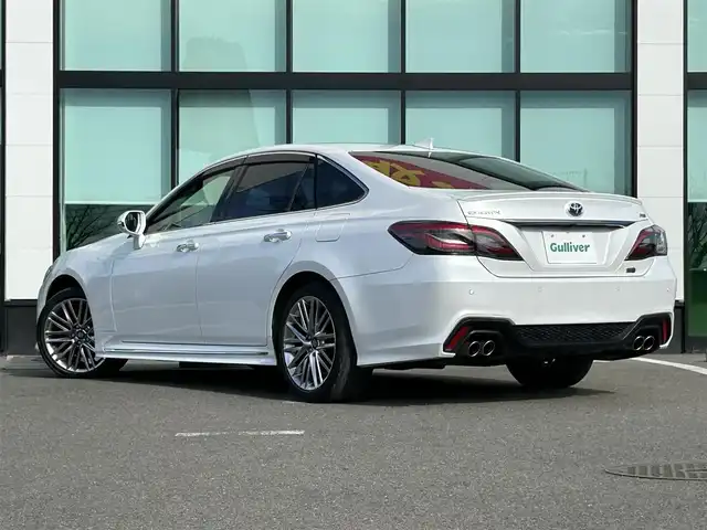 トヨタ クラウン ハイブリッド RS 和歌山県 2021(令3)年 4.4万km プレシャスホワイトパール 純正メーカーナビ/バックカメラ/フルセグTV/プリクラッシュセーフティー/レーダークルーズコントロール/ブラインドスポットモニター/クリアランスソナー/純正アルミホイール/純正フロアマット/ハーフレザーシート/ビルトインETC/パワーシート/シートヒーター/LEDヘッドライト/フォグランプ/オートライト/オートマチックハイビーム