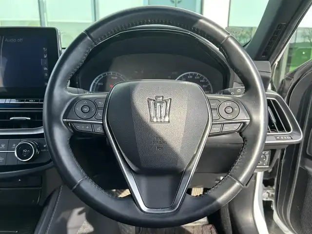 トヨタ クラウン ハイブリッド RS 和歌山県 2021(令3)年 4.4万km プレシャスホワイトパール 純正メーカーナビ/バックカメラ/フルセグTV/プリクラッシュセーフティー/レーダークルーズコントロール/ブラインドスポットモニター/クリアランスソナー/純正アルミホイール/純正フロアマット/ハーフレザーシート/ビルトインETC/パワーシート/シートヒーター/LEDヘッドライト/フォグランプ/オートライト/オートマチックハイビーム