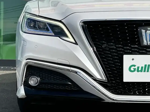 トヨタ クラウン ハイブリッド RS 和歌山県 2021(令3)年 4.4万km プレシャスホワイトパール 純正メーカーナビ/バックカメラ/フルセグTV/プリクラッシュセーフティー/レーダークルーズコントロール/ブラインドスポットモニター/クリアランスソナー/純正アルミホイール/純正フロアマット/ハーフレザーシート/ビルトインETC/パワーシート/シートヒーター/LEDヘッドライト/フォグランプ/オートライト/オートマチックハイビーム