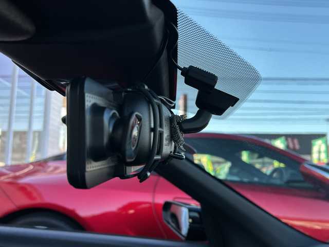 ホンダ Ｓ６６０ β 長野県 2021(令3)年 5.9万km ナイトホークブラックパール ・ロールトップ/・デジタルインナーミラー/・前後ドラレコ/・純正15インチAW/・純正フロアマット/・AUX/USB/AM/FM/・ETC/・ターボ/・社外マフラー/・スペアキー/・オートライト