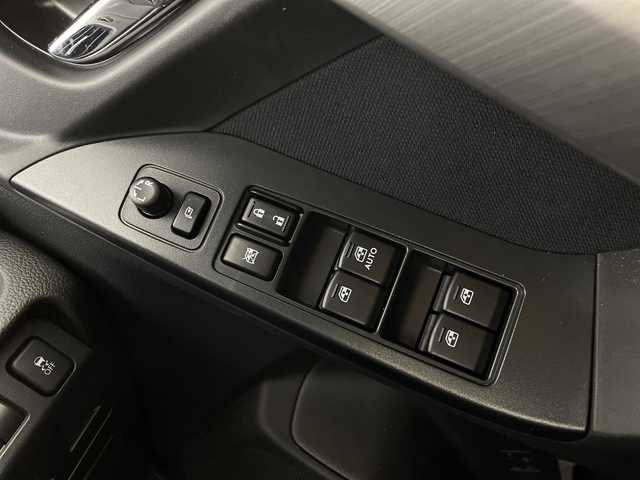 スバル フォレスター 2．0i－L アイサイト 新潟県 2013(平25)年 2.8万km クリスタルブラックシリカ 4WD/アイサイト/社外ナビ/　CD/DVD/Bluetooth/フルセグTV/レーダークルーズコントロール/キセノンヘッドライト/パワーシート/シートヒーター/純正17インチアルミホイール/ルーフレール/パドルシフト/前後ドラレコ/電格ミラー/ウィンカーミラー/スマートキー/ETC