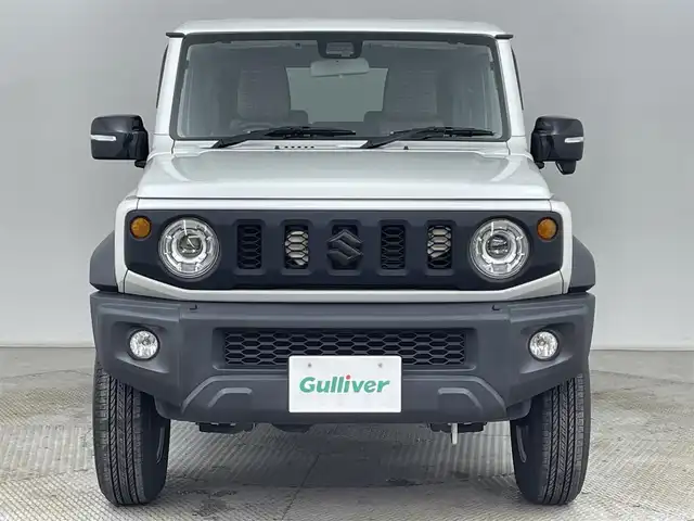 スズキ ジムニー シエラ JC 道央・札幌 2020(令2)年 4.1万km ピュアホワイトパール ・ワンオーナー/・４WD/・リフトアップ/・純正8インチナビ/　CD/DVD/SD/BT/フルセグ/・バックカメラ/・ビルトインETC/・アイドリングストップ/・衝突軽減ブレーキ/・クルーズコントロール/・レーンキープアシスト/・前席シートヒーター/・シートカバー/・LEDヘッドライト/・フォグライト/・オートライト/・プッシュスタート/・スマートキー/・純正AW