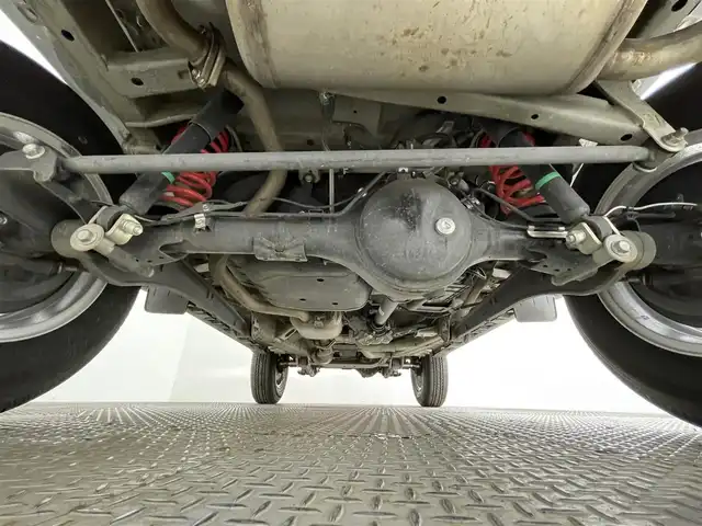 スズキ ジムニー シエラ JC 道央・札幌 2020(令2)年 4.1万km ピュアホワイトパール ・ワンオーナー/・４WD/・リフトアップ/・純正8インチナビ/　CD/DVD/SD/BT/フルセグ/・バックカメラ/・ビルトインETC/・アイドリングストップ/・衝突軽減ブレーキ/・クルーズコントロール/・レーンキープアシスト/・前席シートヒーター/・シートカバー/・LEDヘッドライト/・フォグライト/・オートライト/・プッシュスタート/・スマートキー/・純正AW