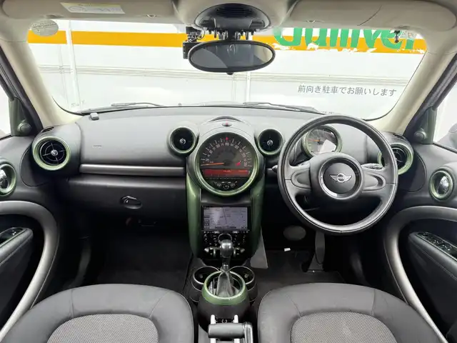 ＭＩＮＩ ミニ クロスオーバー クーパー D 愛知県 2015(平27)年 7.1万km ジャングルグリーン /正規ディーラー車//禁煙車//ジャングルグリーン//ミントパッケージ//バイキセノンオートヘッドライト//LEDフォグランプ//レインセンサー//ヒ―テッドウィンドスクリーン//BFグッドリッチオフロードタイヤ//ALL-TERRAIN T/A KO2//社外16インチアルミホイール//リフトアップ//社外オーバーフェンダー//社外ミラーカバー//カロッツェリアナビ//フルセグ/Bluetooth/SD/CD/DVD/MSV/AUX//バックカメラ//ETC//前後ドライブレコーダー//社外ツイータースピーカー//社外ウーファー//MTモード付きAT//DSC//ルーフレール//グリーンインテリアパネル//革巻きステアリング//チルト＆テレスコピックステアリング//プッシュスタートボタン//スペアキー//フロアマット//シートリフター//電動格納ミラー//保証書//取扱説明書//ナビ取扱説明書//点検整備記録簿H28.29.R4.6