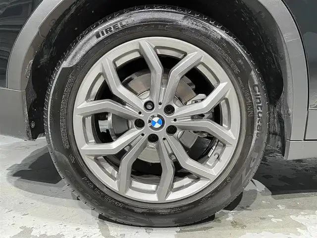 ＢＭＷ Ｘ３ xDrive20d Xライン 道央・札幌 2020(令2)年 3.7万km サファイアブラックP ワンオーナー/セレクトパッケージ/・電動パノラマガラスサンルーフ/・harman/kardonサラウンドサウンドシステム/ハイラインパッケージ/・電動調節ランバーサポート(D/N)/・シートヒーティング(フロント/リヤ)/ドライビングアシストプラス/・ACC/アクティブクルーズコントロール/・レーンディパーチャーウォーニング/・レーンチェンジウォーニング/・クロストラフィックウォーニング/・衝突回避被害軽減ブレーキ/パーキングアシストプラス/・PDC/パークディスタンスコントロール/・パーキングアシスト/BMWヘッドアップディスプレイ/BMWライブコックピット/アダプティブLEDヘッドライト/オートマチックテールゲートオペレーション/ヴァーネスカ・レザーシート/ワイヤレスチャージング/HiFiスピーカーシステム/AppleCarPlay/TVチューナー
