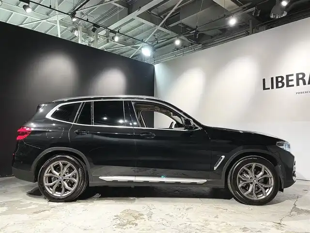 ＢＭＷ Ｘ３ xDrive20d Xライン 道央・札幌 2020(令2)年 3.7万km サファイアブラックP ワンオーナー/セレクトパッケージ/・電動パノラマガラスサンルーフ/・harman/kardonサラウンドサウンドシステム/ハイラインパッケージ/・電動調節ランバーサポート(D/N)/・シートヒーティング(フロント/リヤ)/ドライビングアシストプラス/・ACC/アクティブクルーズコントロール/・レーンディパーチャーウォーニング/・レーンチェンジウォーニング/・クロストラフィックウォーニング/・衝突回避被害軽減ブレーキ/パーキングアシストプラス/・PDC/パークディスタンスコントロール/・パーキングアシスト/BMWヘッドアップディスプレイ/BMWライブコックピット/アダプティブLEDヘッドライト/オートマチックテールゲートオペレーション/ヴァーネスカ・レザーシート/ワイヤレスチャージング/HiFiスピーカーシステム/AppleCarPlay/TVチューナー