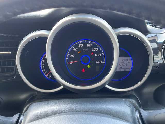 ホンダ Ｎ ＢＯＸ カスタム G ターボSSパッケージ 道東・釧路十勝 2014(平26)年 10.1万km スマートブラック ・４WD/・純正SDメモリナビ/（CD・AM・FM・iPod・ SD）/・バックカメラ/・CTBA（シティブレーキアクティブシステム）/・両側電動スライドドア/・スマートキー/・プッシュスタート/・横滑り防止装置/・オートライト/・パドルシフト/・前席シートヒーター/・ステアリングスイッチ /・フォグランプ /・オートライト/・社外１４インチアルミホイール