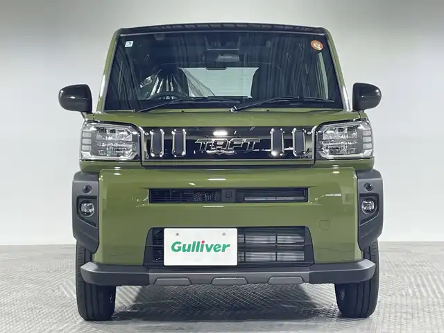 ダイハツ タフト G ダーククロムベンチャー 神奈川県 2025(令7)年 0.1万km未満 フォレストカーキメタリック 届出済未使用車/登録時走行8km/ガラスルーフ/アイドリングストップ/スマートアシスト/衝突警報機能/衝突回避支援ブレーキ機能/ブレーキ制御付誤発進抑制機能/車線逸脱警報機能/路外逸脱警報機能/ふらつき警報/先行車発進お知らせ機能/標識認識機能/全車速追従機能付オートクルーズコントロール/レーンキープコントロール/シートヒーター前席/オートハイビーム/アダプティブドライビングビーム/電動パーキングブレーキ/オートブレーキホールド/LEDヘッドライト/フォグライト