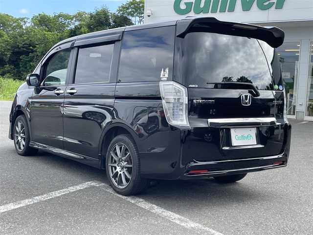 ホンダ ステップワゴン スパーダ Z クールスピリット 青森県 2013(平25)年 11.1万km プレミアムスパークルブラックパール ・４WD/・寒冷地仕様/・純正ワイドナビ/・CD/DVD/SD/USB/フルセグ/・バックカメラ/・ビルトインETC/・クルーズコントロール/・両側パワースライドドア/・社外17インチAW/・スペアキー/・取扱説明書