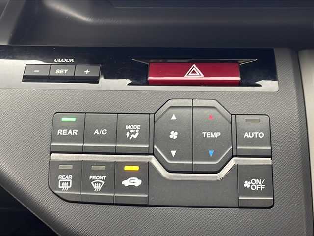 ホンダ ステップワゴン G Eセレクション 群馬県 2013(平25)年 12.4万km ポリッシュドメタルメタリック 純正9型ナビ 純正9型後席モニター　バックカメラ　両側電動スライドドア　純正ビルトインETC アイドリングストップ　ステアリングリモコン　HIDヘッドライト　オートライト　スマートキー　禁煙車