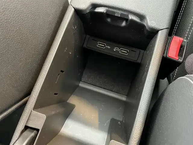 メルセデス・ベンツ ＣＬＡ１８０ Sブレイク AMG スタイル 千葉県 2018(平30)年 2.5万km ポーラホワイト レーダーセーフティパッケージ/　衝突軽減ブレーキ/レーンキープアシスト/　レーダークルーズコントロール/オートハイビーム/　クリアランスソナー/ブラインドスポットモニター/純正メーカーナビ/　フルセグ/BT/CD/DVD/USB/カープレイ/バックカメラ/パドルシフト/ステアリングスイッチ/ハーフレザーシート/LEDヘッドライト/オートライト/スマートキー/プッシュスタート/純正フロアマット